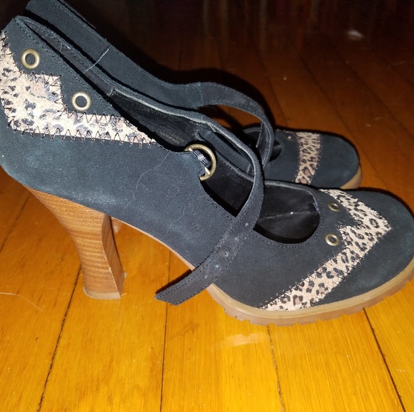 Leopard print heels - Picture 2 of 4